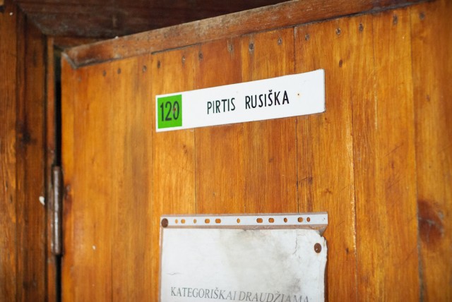 Toliau laukia pirtis rusiška