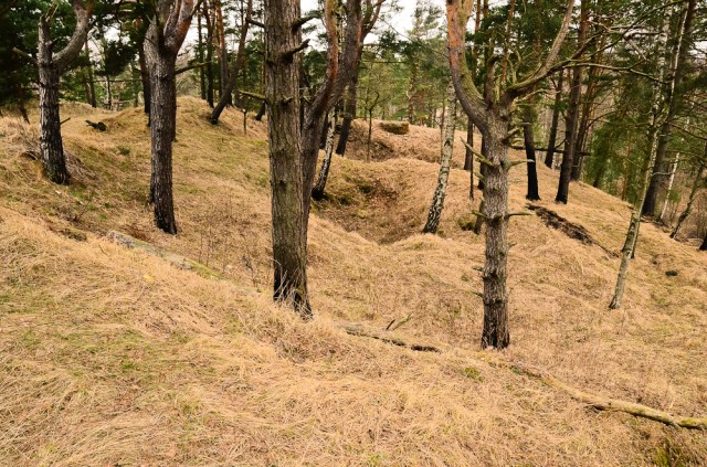 Įgriuvęs šlaitas virš susprogdintos saugyklos (4)