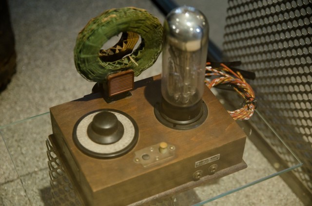 Karo metų elektronika