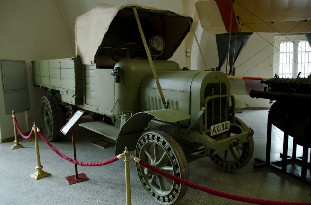 1917 m. WAF sunkvežimis