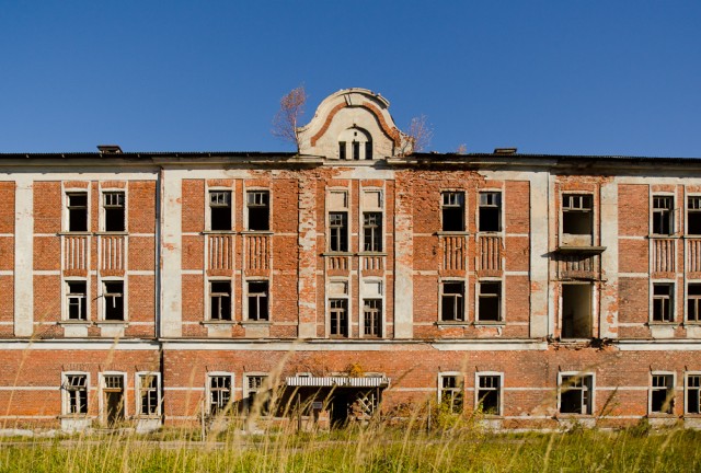 Dešiniojo (vakarinio) sparno fasadas