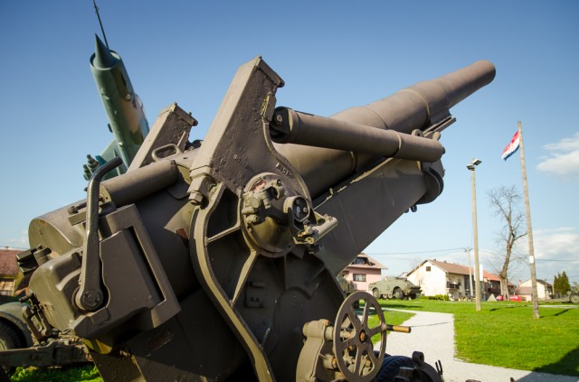 203 mm M2 haubica