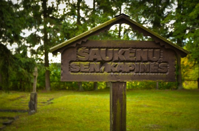 Senosios Šaukėnų kapinės