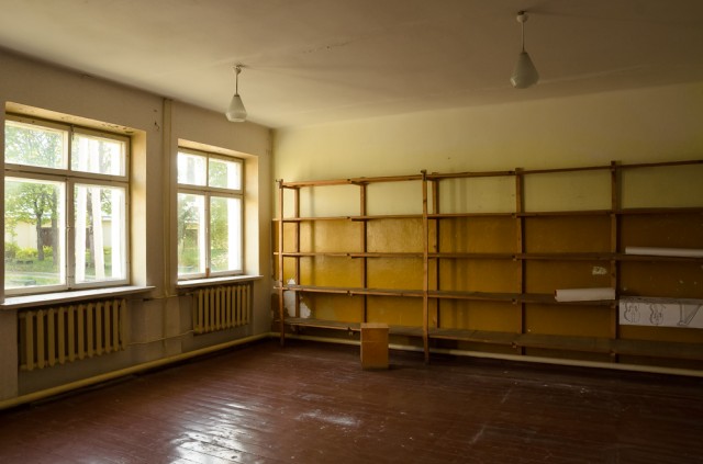 Buvusi biblioteka. Visą inventorių išvežiojo į kitas socializacijos įstaigas
