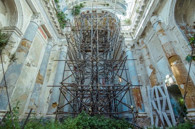 S. Antonio da Padova bažnyčia negyvenamame Poggioreale miestelyje