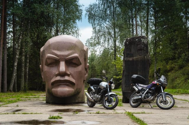 Zeltini antžeminio starto raketų paleidimo aikštelė