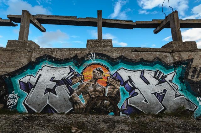 Superinis grafiti ten pat
